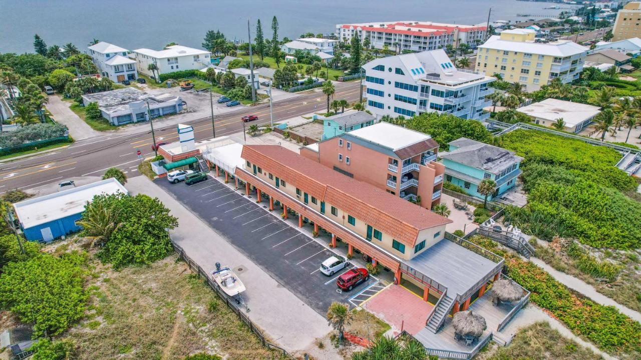 Anthony'S On The Beach Motel Cocoa Beach Bagian luar foto