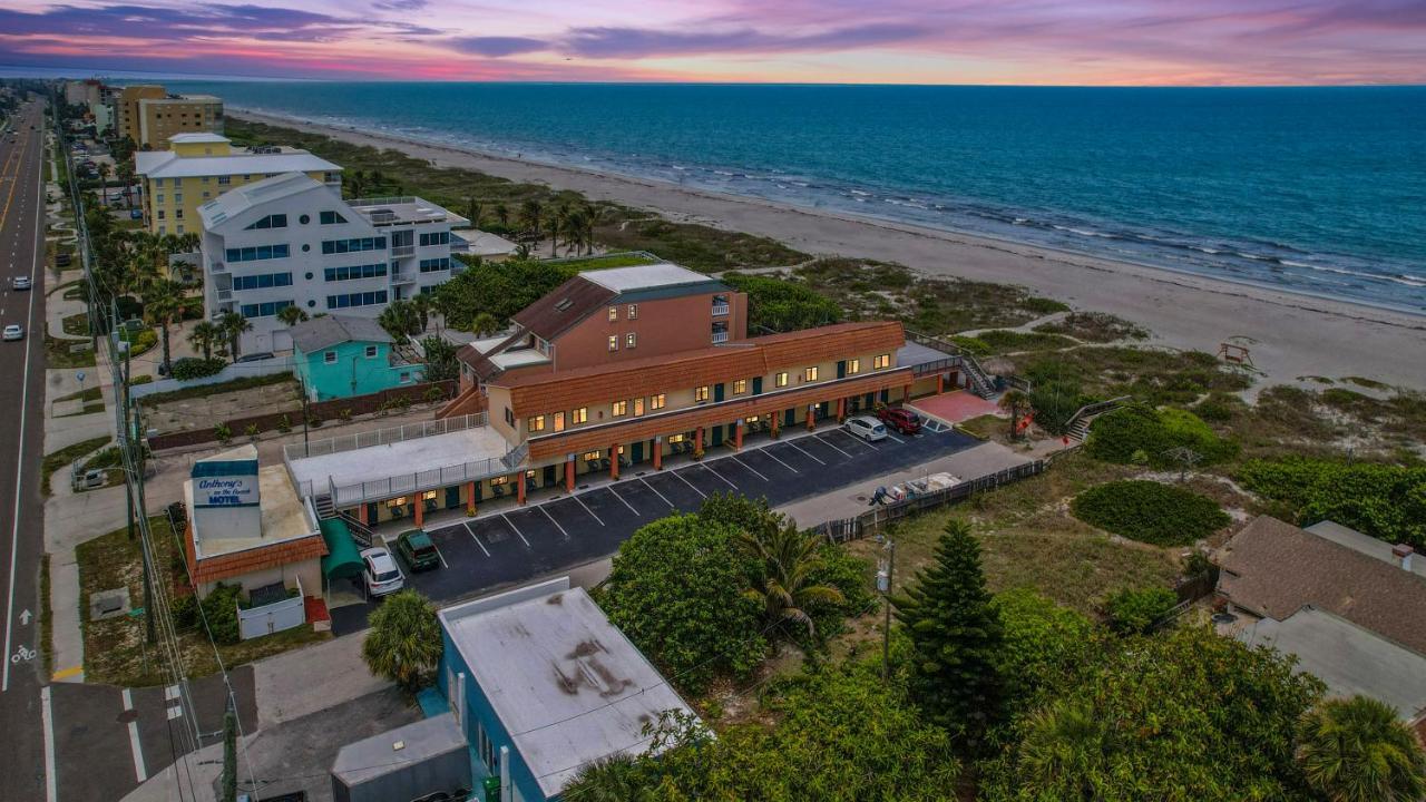 Anthony'S On The Beach Motel Cocoa Beach Bagian luar foto